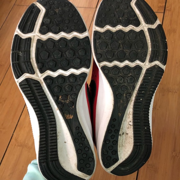 Nike Downshifter 7 Boys Red Velcro Shoes, Sz 1 - Picture 5 of 6